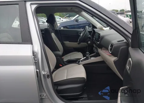 2021 Hyundai Venue Sel z USA, uszkodzony, nr VIN KMHRC8A3XMU081086